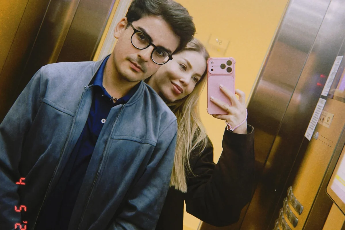 Saory Cardoso é acusada de trair Dudu Camargo