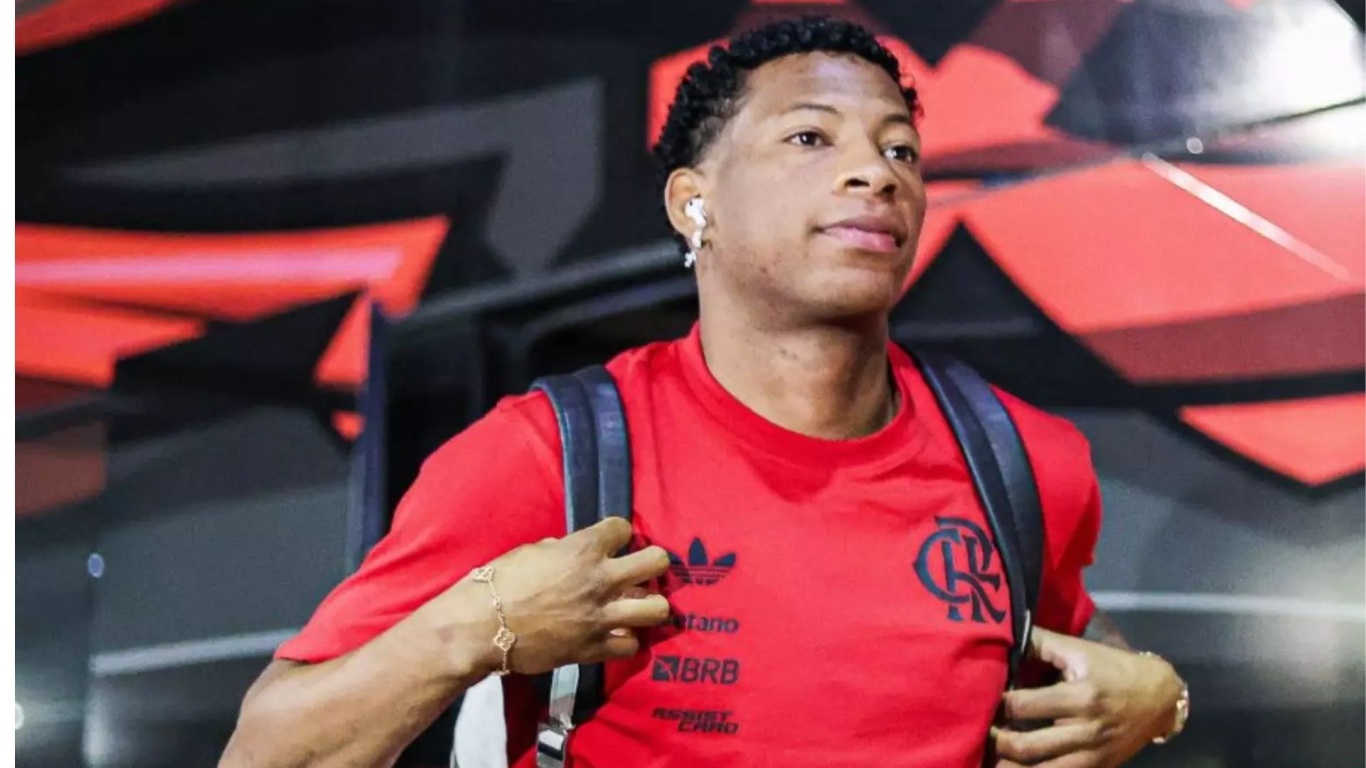 Gonzalo Plata já havia se despedido do Flamengo nas redes sociais antes da reviravolta na negociação — Foto: Gilvan de Souza/Flamengo