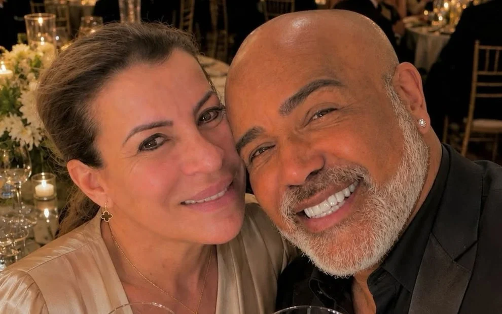 Mulher de Rick deixa os EUA após desaparecimento de helicóptero com o cantor 