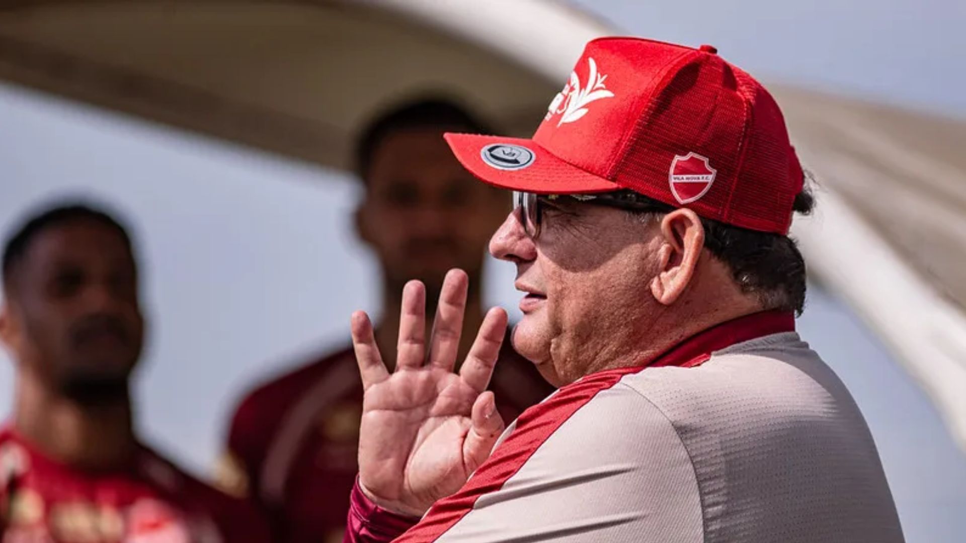 Guto Ferreira como treinador do Vila Nova - Foto: Roberto Corrêa / Vila Nova F.C.