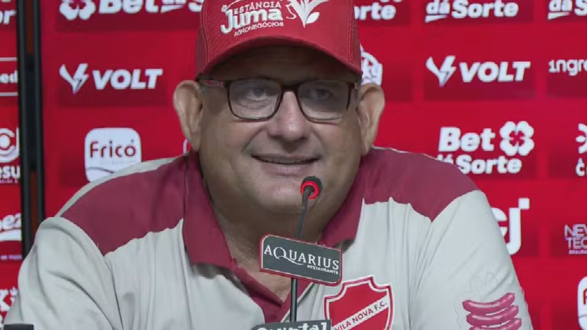 Guto Ferreira como treinador do Vila Nova - Foto: Roberto Corrêa / Vila Nova F.C.