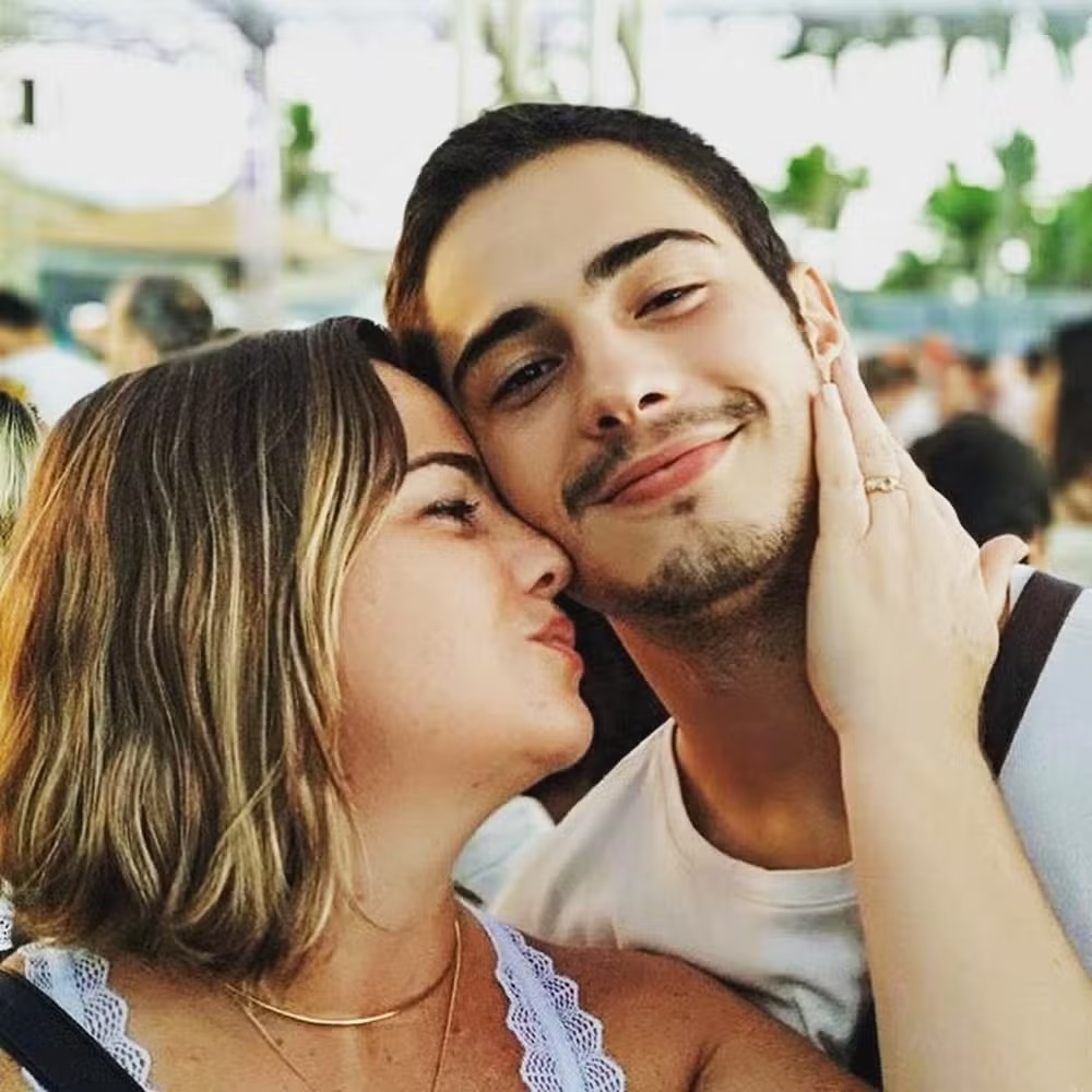 Danilo Mesquita e a mãe Iracema Mesquita