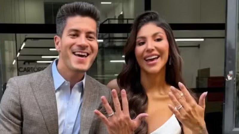 Arthur Aguiar e Jheny Santucci
