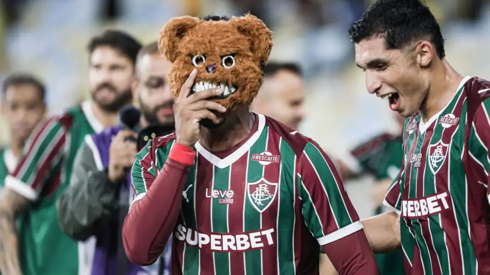 John Kennedy com as cores do Fluminense - Foto: Lucas Merçon / Flu