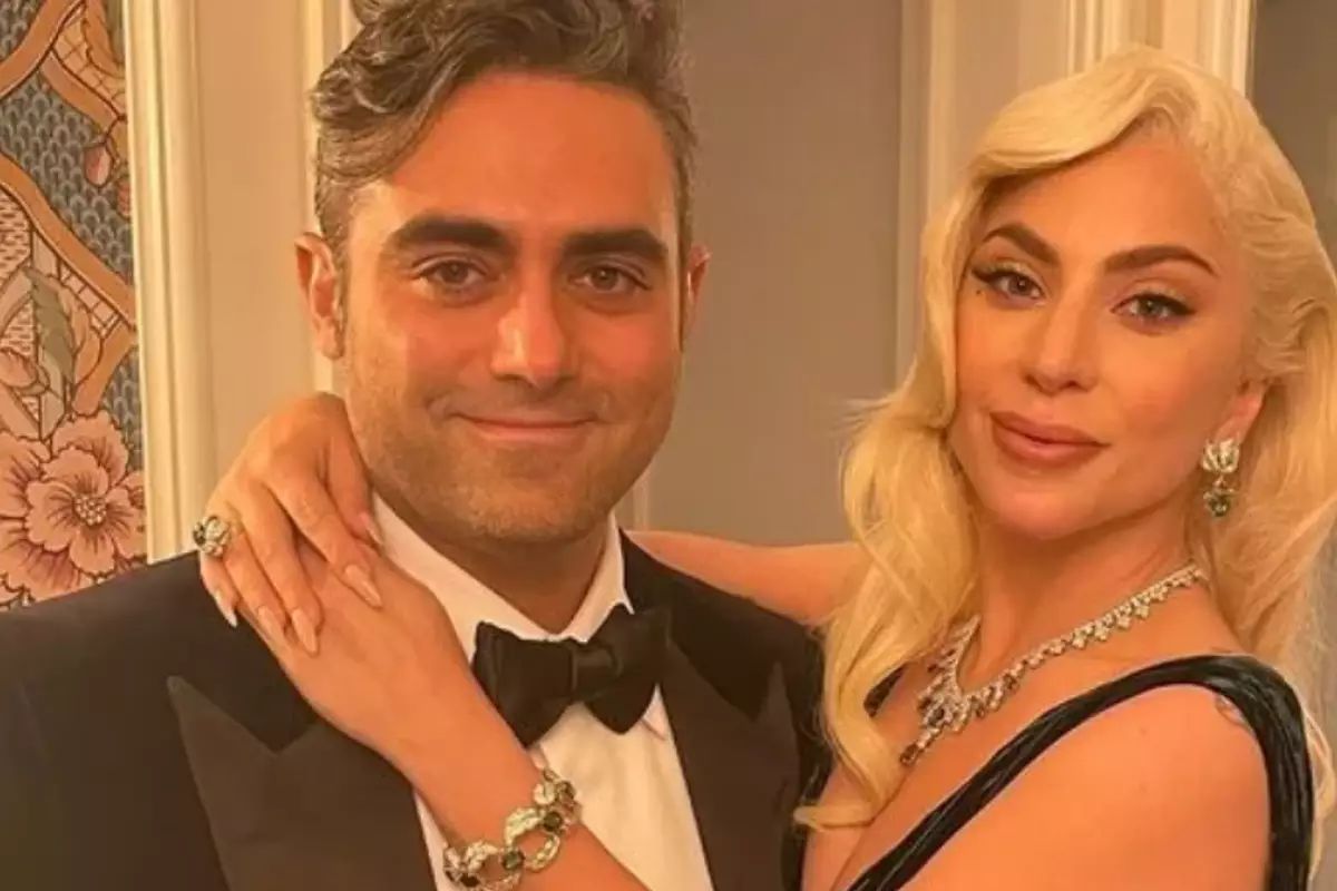 Lady Gaga e Michael Polansky tiveram filha por barriga de aluguel, revela site