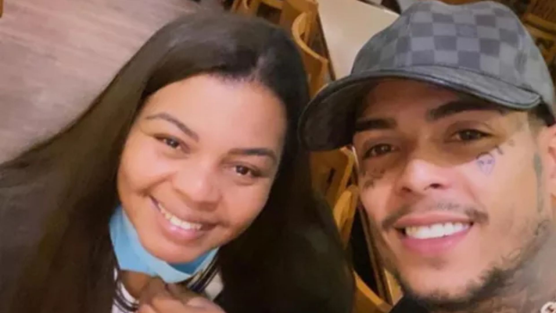 MC Kevin e a mãe, Valquíria Nascimento, mantinham uma relação próxima antes da morte do cantor, em 2021 — Foto: Reprodução/Instagram