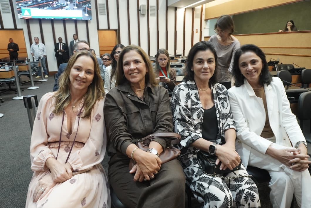 Médico Henrique Salvador recebe Comenda 2 de Julho e Título de Cidadão Baiano - Foto: Devid Santana | BNEWSMédico Henrique Salvador recebe Comenda 2 de Julho e Título de Cidadão Baiano - Foto: Devid Santana | BNEWS