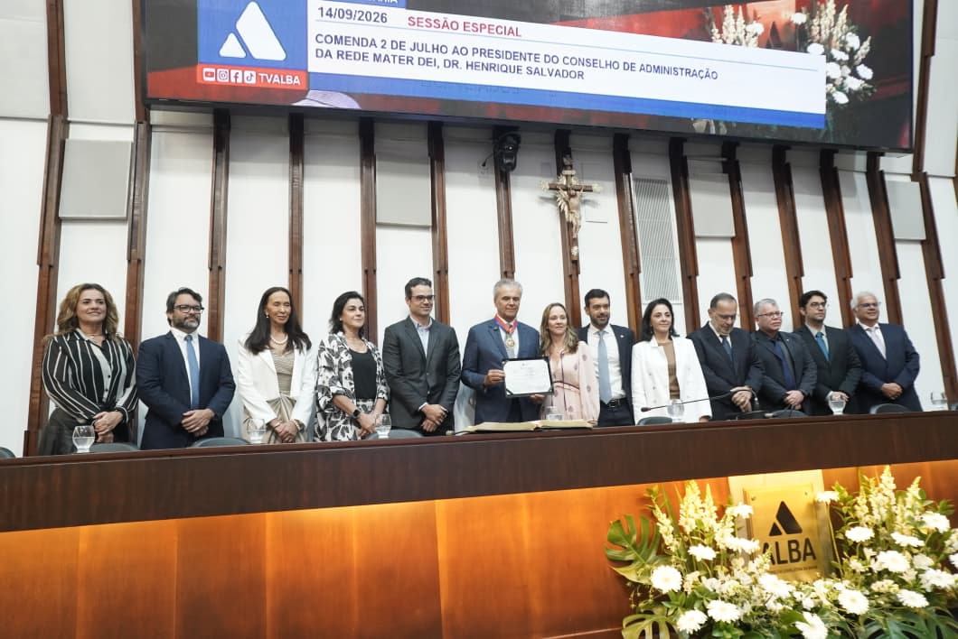 Médico Henrique Salvador recebe Comenda 2 de Julho e Título de Cidadão Baiano - Foto: Devid Santana | BNEWS
