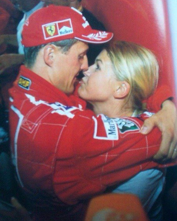 Esposa de Michael Schumacher desabafa sobre acidente do piloto: 