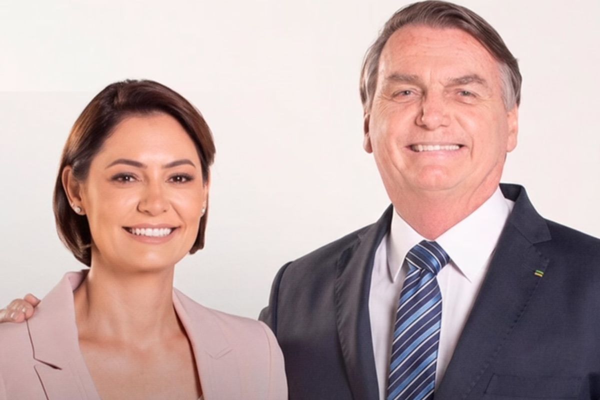 Justiça autoriza propaganda de Michelle com imagem de Bolsonaro