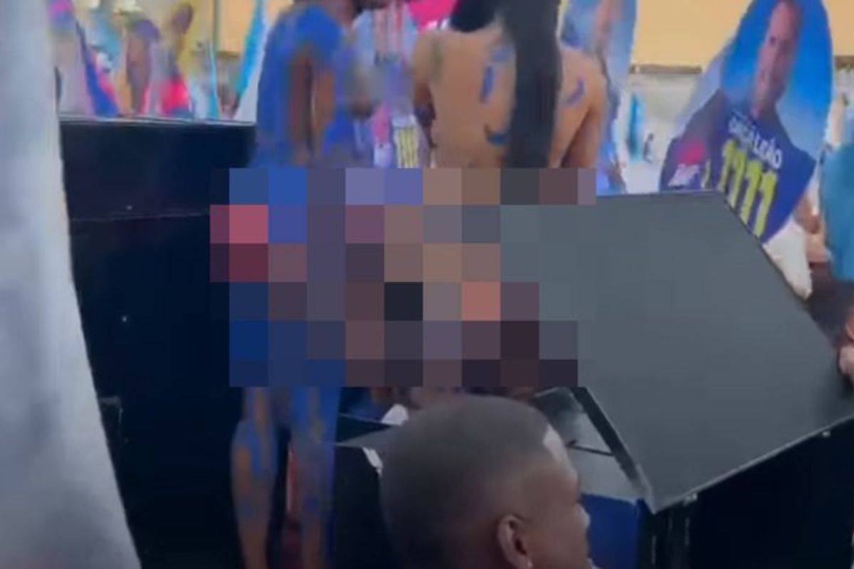Mulheres nuas