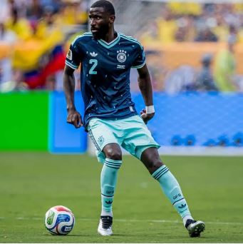 Reprodução/Instagram @toniruediger