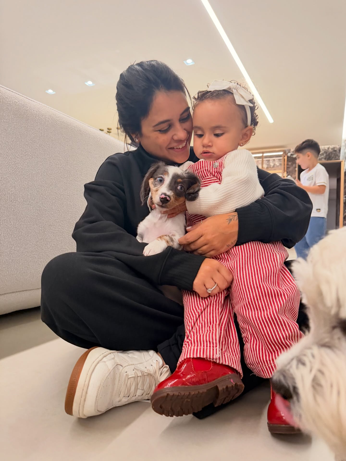Bruna Biancardi apresenta novo membro da família com Neymar