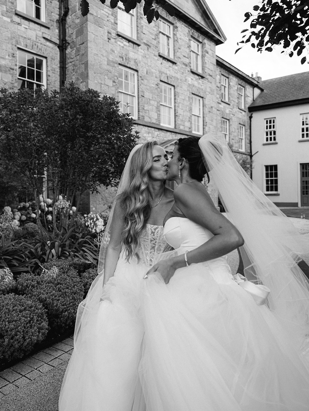 Foto:  Casamento de ex-BBB na Irlanda | Reprodução /  redes sociais