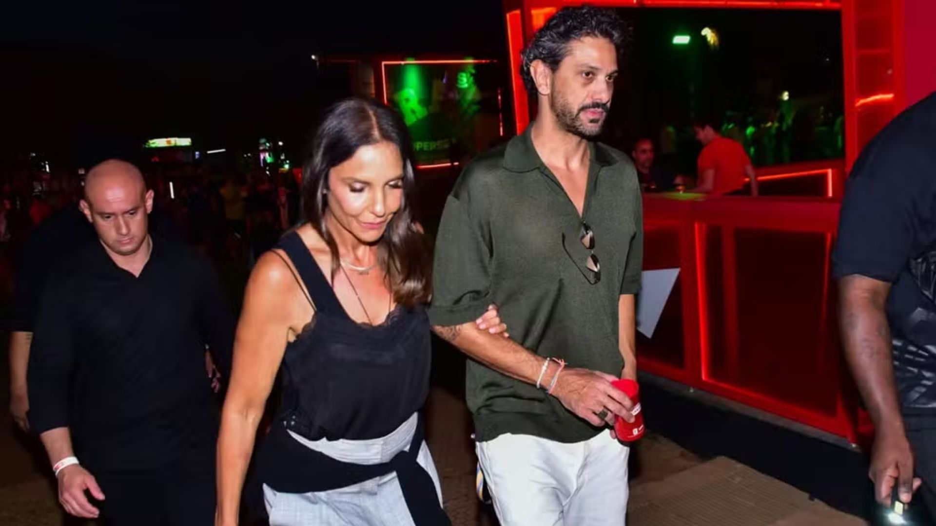 Ivete Sangalo e Tiago Maia assumiram o relacionamento neste ano após meses de aparições juntos — Foto: Leo Franco e Natália Rampinelli/ AgNews
