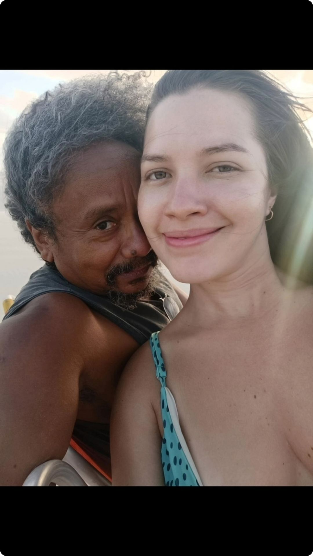 Chico César  celebra aniversário da namorada 31 anos mais nova. Foto: Redes sociais 