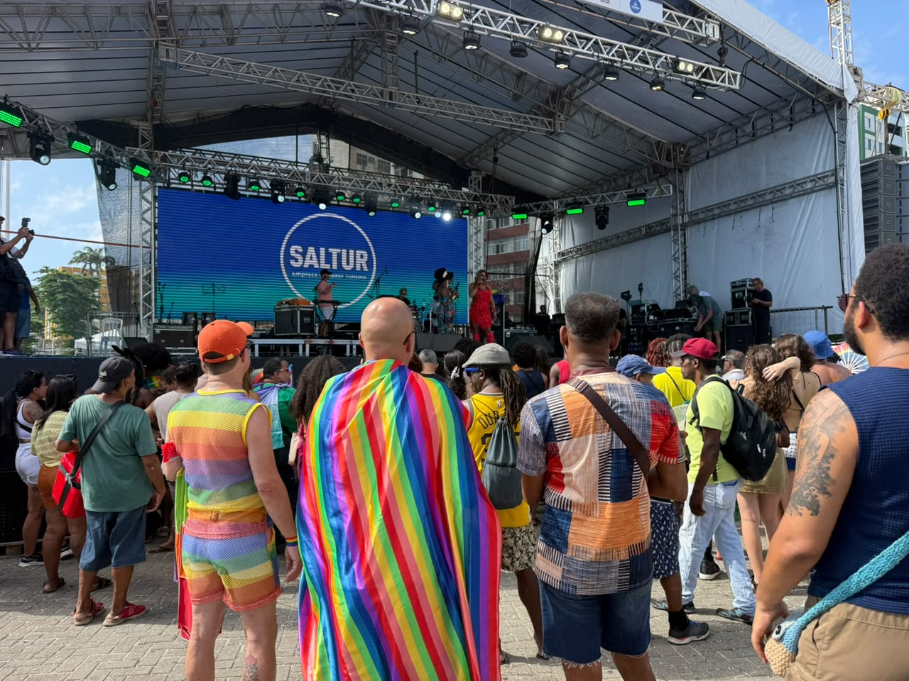 Salvador recebe 23ª edição da Parada do Orgulho LGBT+ da Bahia; veja fotos