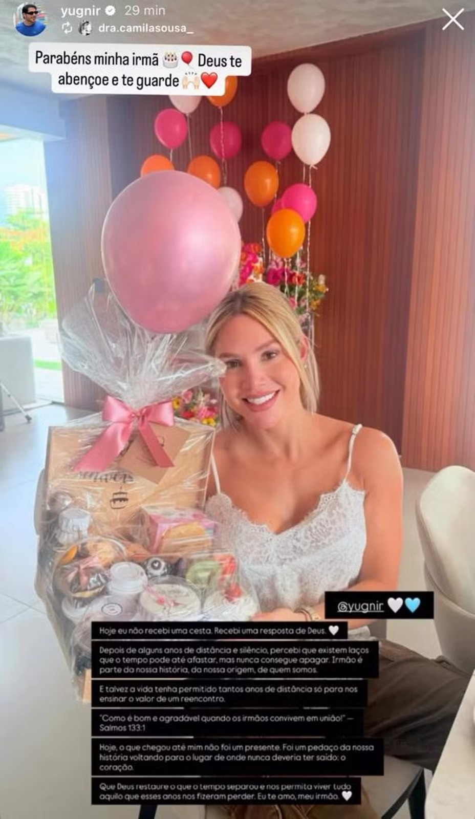 Camila Sousa compartilhou o presente enviado pelo irmão, Yugnir Ângelo, durante a reaproximação dos dois após anos de afastamento — Foto: Reprodução/Instagram