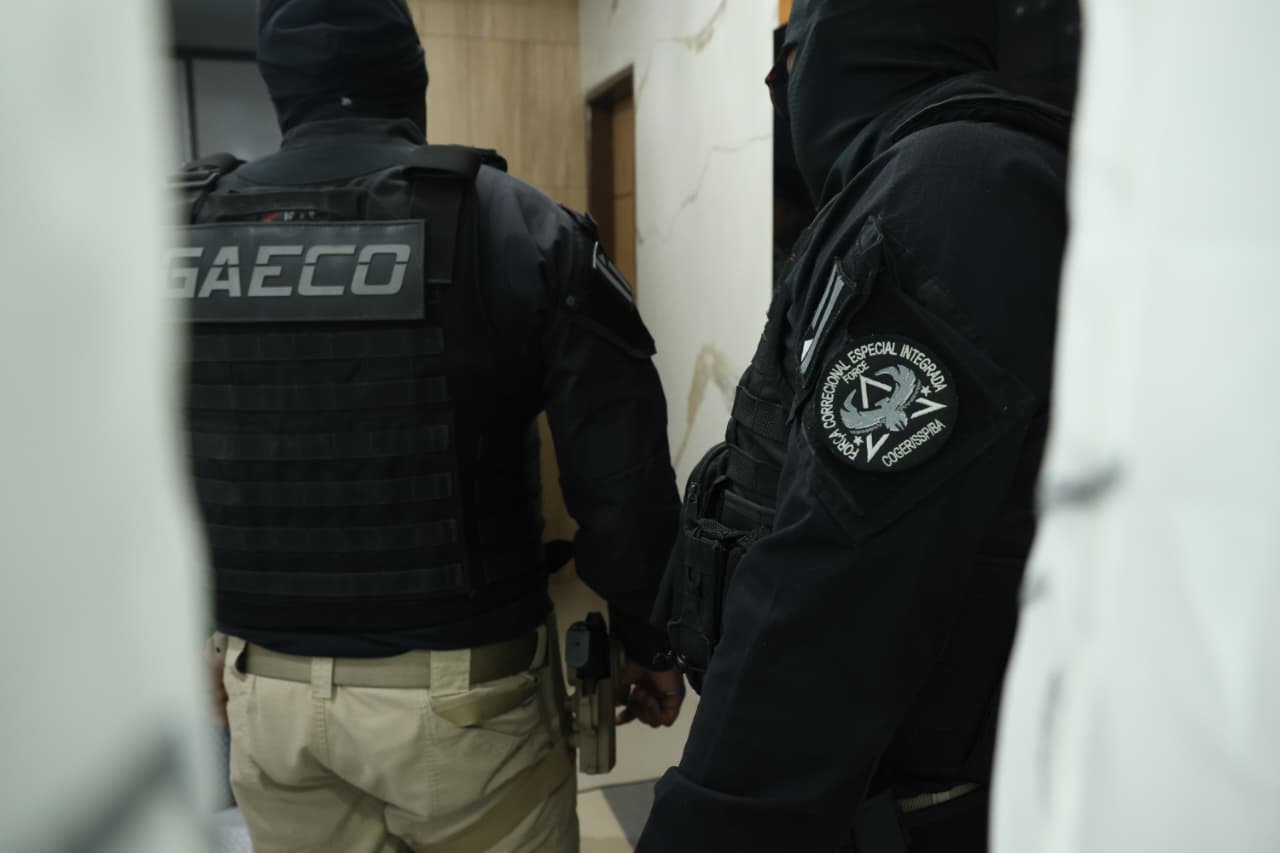Operação cumpre mandados de prisão e busca e apreensão em Salvador