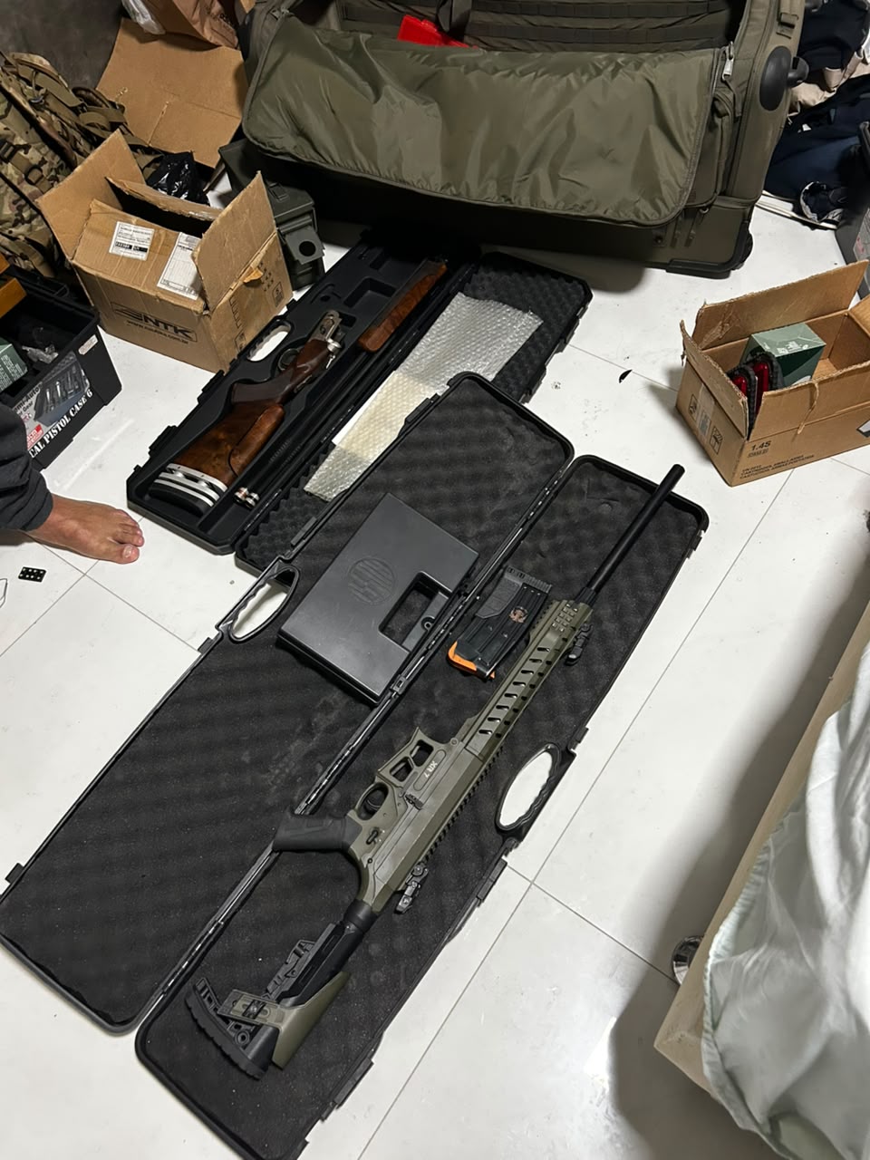 Foram apreendidas 44 armas de fogo de diversos calibres