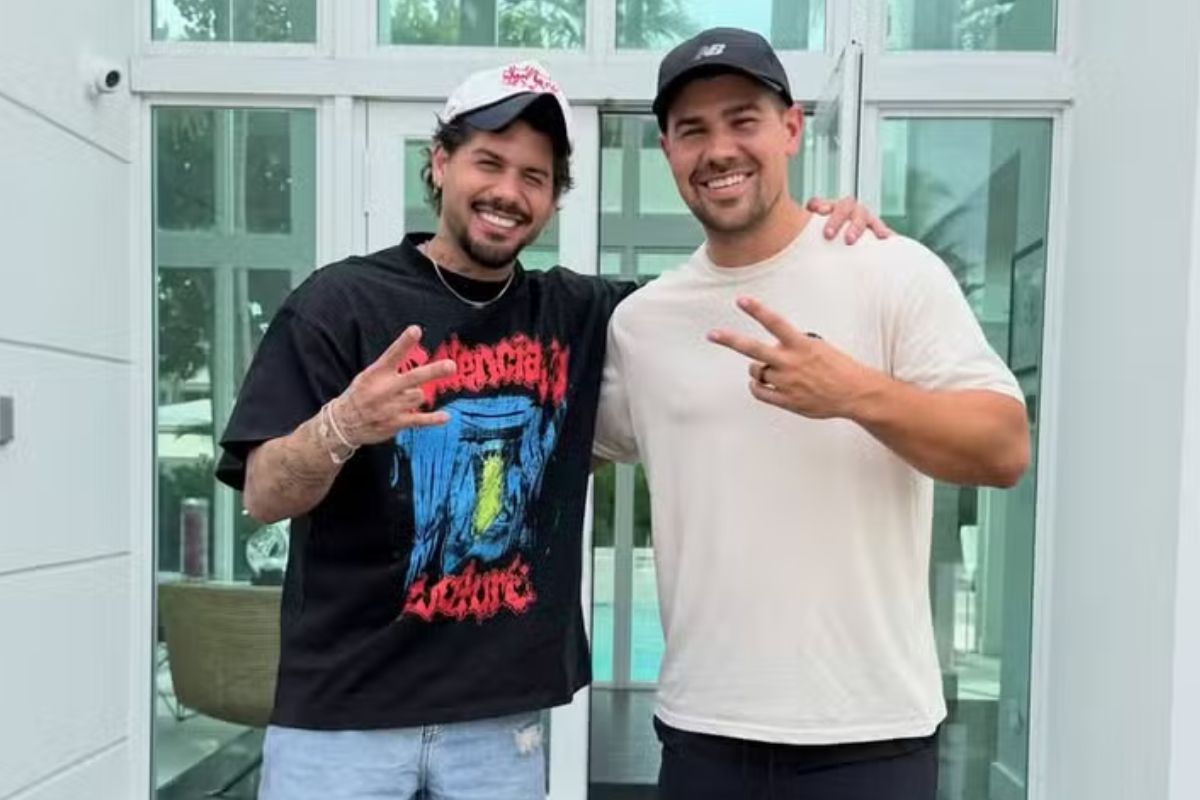 MALAS PRONTAS! Zé Felipe aluga casa e confirma mudança para outro país - Foto