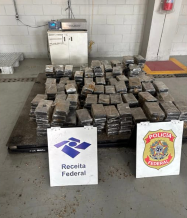 A droga estava oculta em um carregamento de 77 toneladas de café