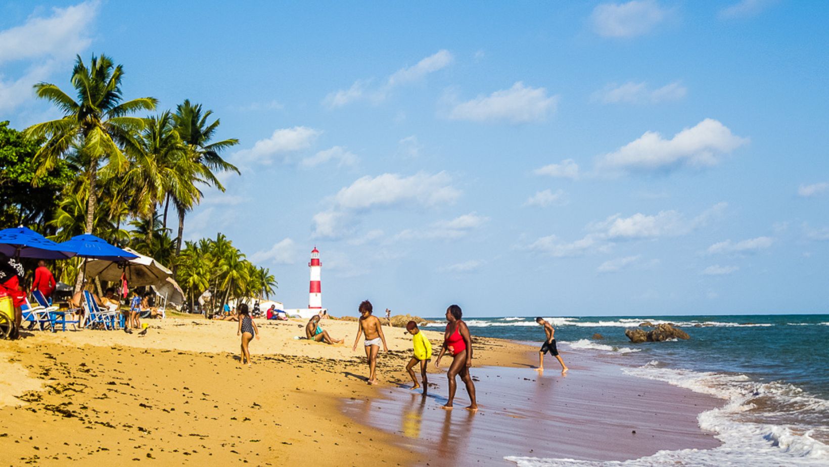 Praia de Itapuã – Reprodução/salvadordabahia (Amanda Oliveira)