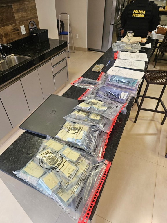 PF deflagra operação contra esquema de desvio de recursos públicos da saúde em meio à pandemia