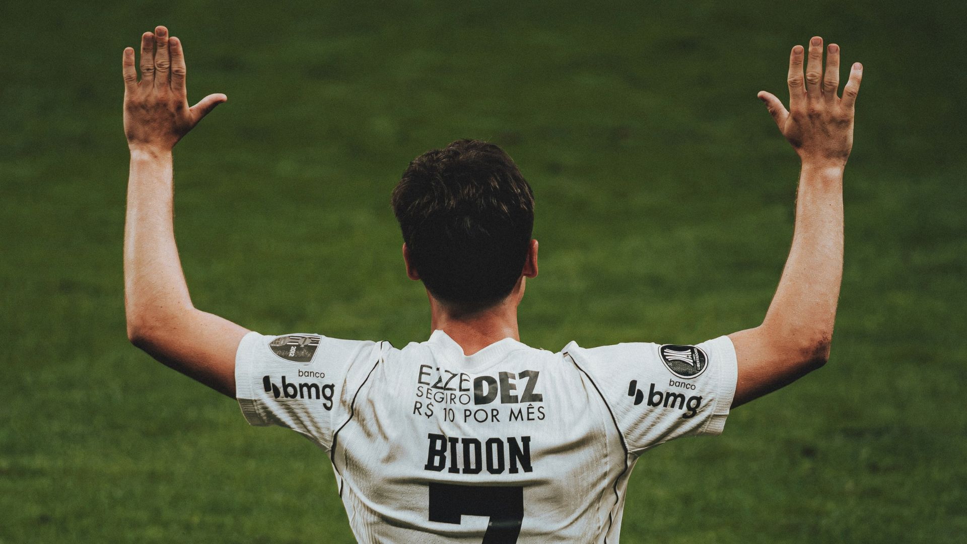 Breno Bidon com as cores do Corinthians - Foto: Reprodução / Redes Sociais / Instagram / @brenobidon