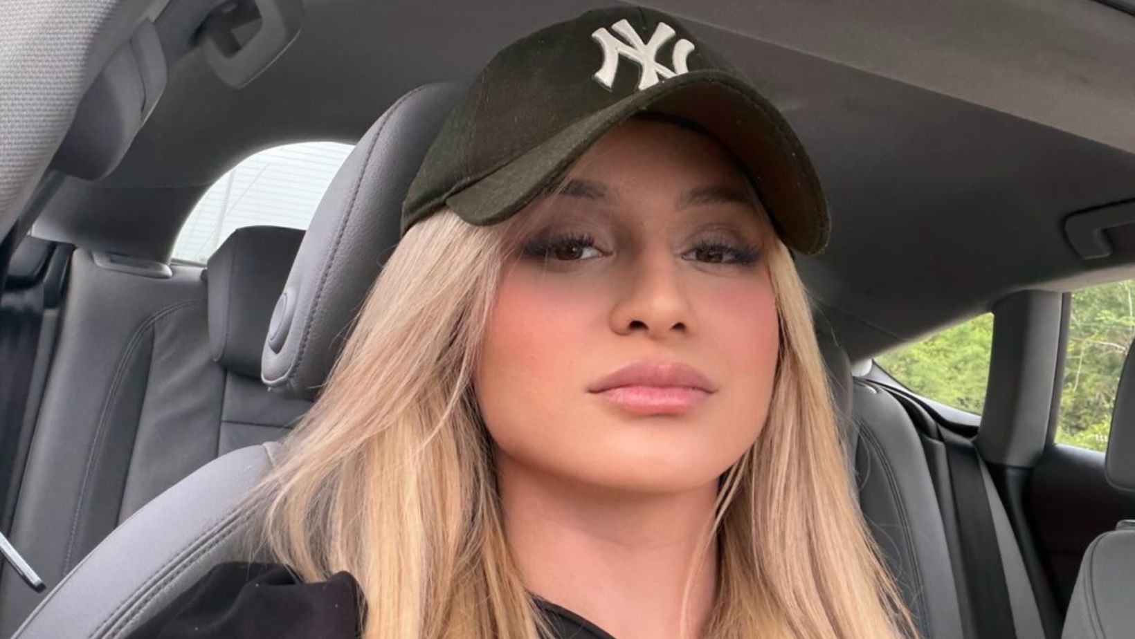 Influenciadora denuncia ex por agressão e diz ter sido arrastada por mais de 100 metros