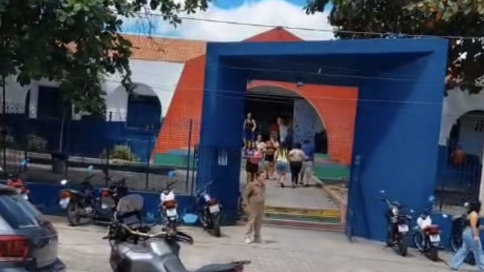 Idoso morre enquanto aguardava para votar em escola municipal