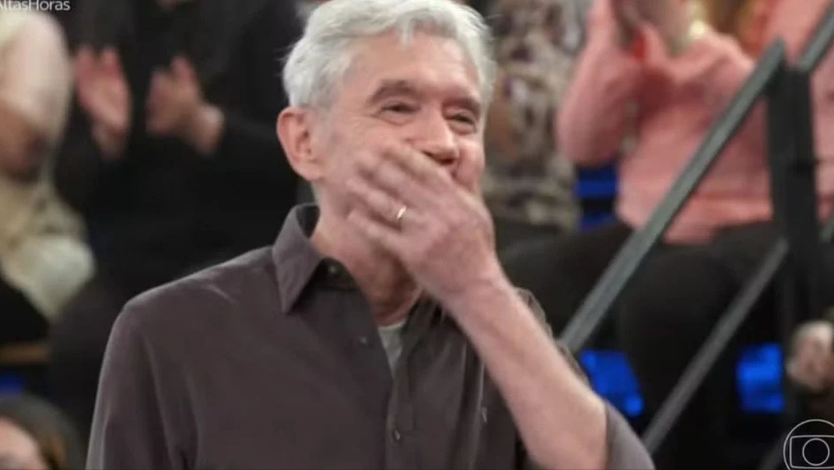 Serginho Groisman tem atitude inusitada e quebra protocolo no Altas Horas: “Sair para chorar”