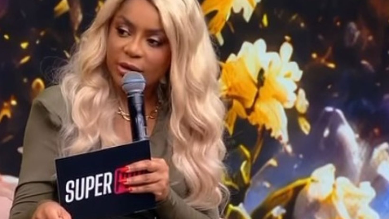 "Meu medo era partir pra cima dele": Cariúcha explica motivo para barrar Rico Melquiades no ‘SuperPop’"Meu medo era partir pra cima dele": Cariúcha explica motivo para barrar Rico Melquiades no ‘SuperPop’