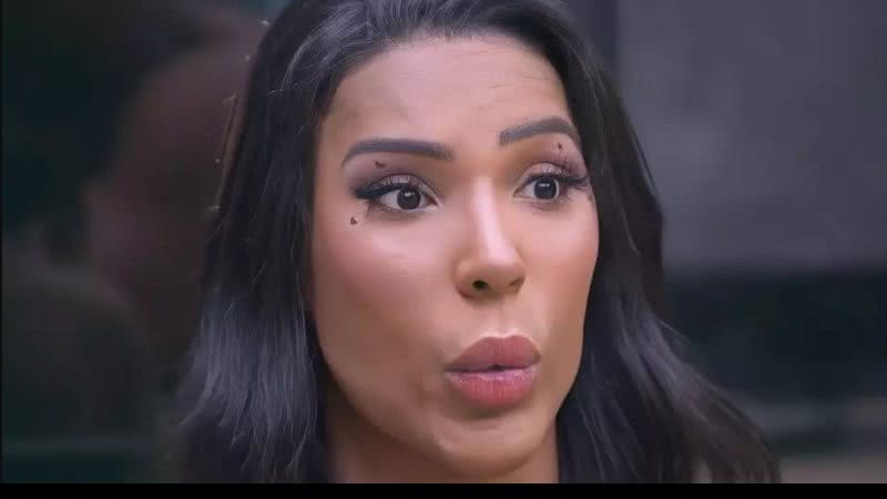 Após polêmicas, apresentadora famosa deixa Record e toma decisão sobre futuro na TV