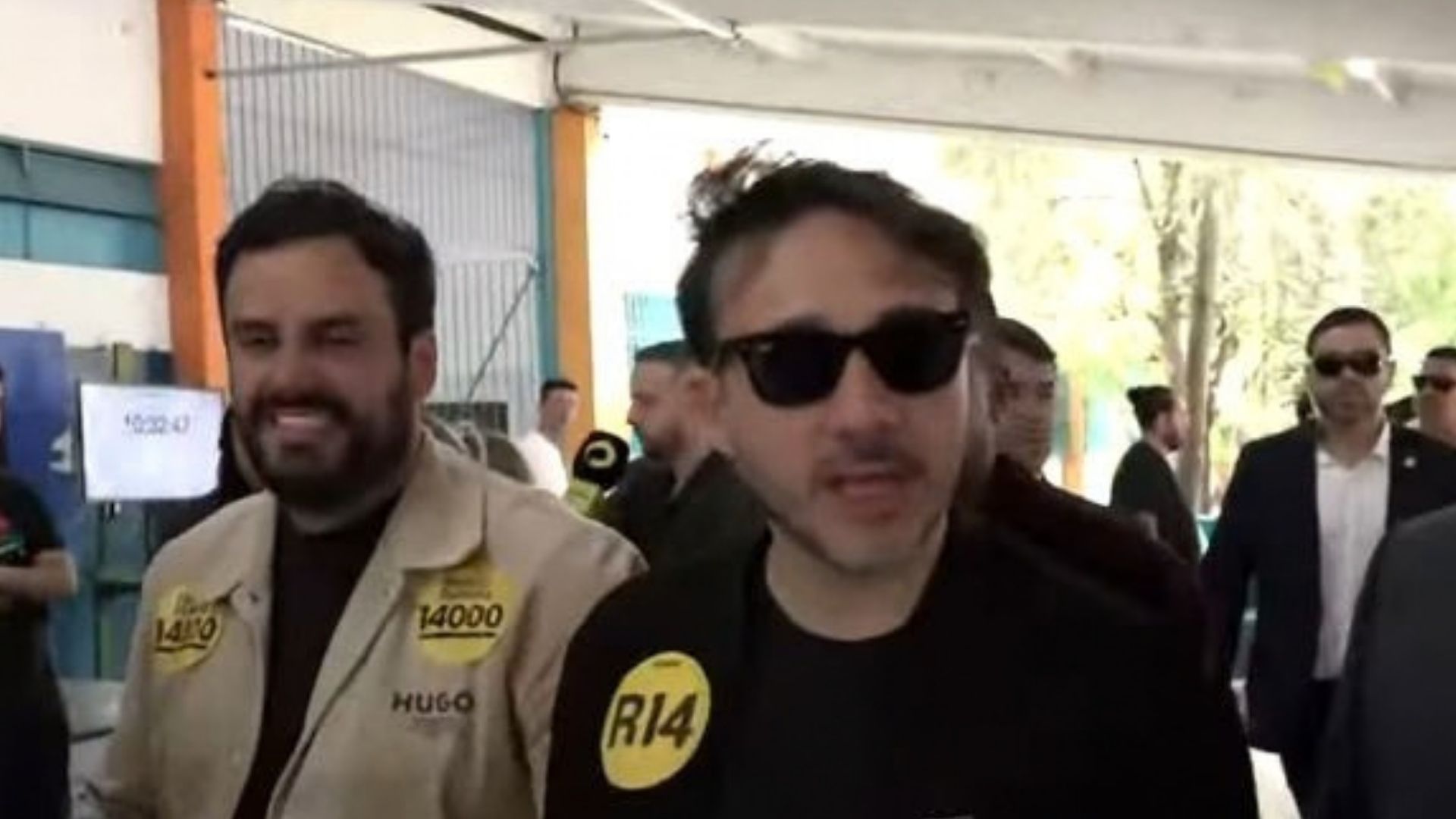 Renan Santos vota em São Paulo e dispara:  “É a pior eleição desde a redemocratização”