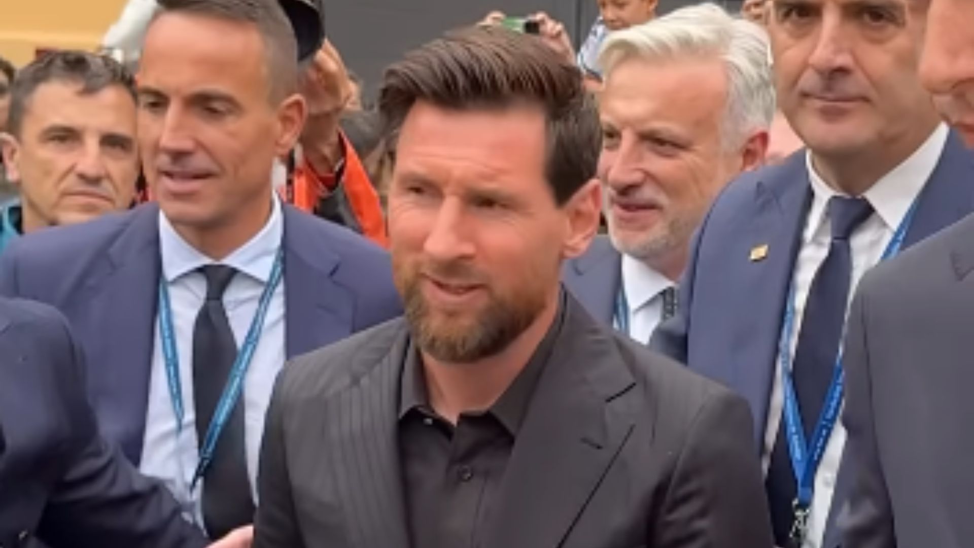 Reprodução/ Instagram @fundacionprincesadeasturias e @leomessi