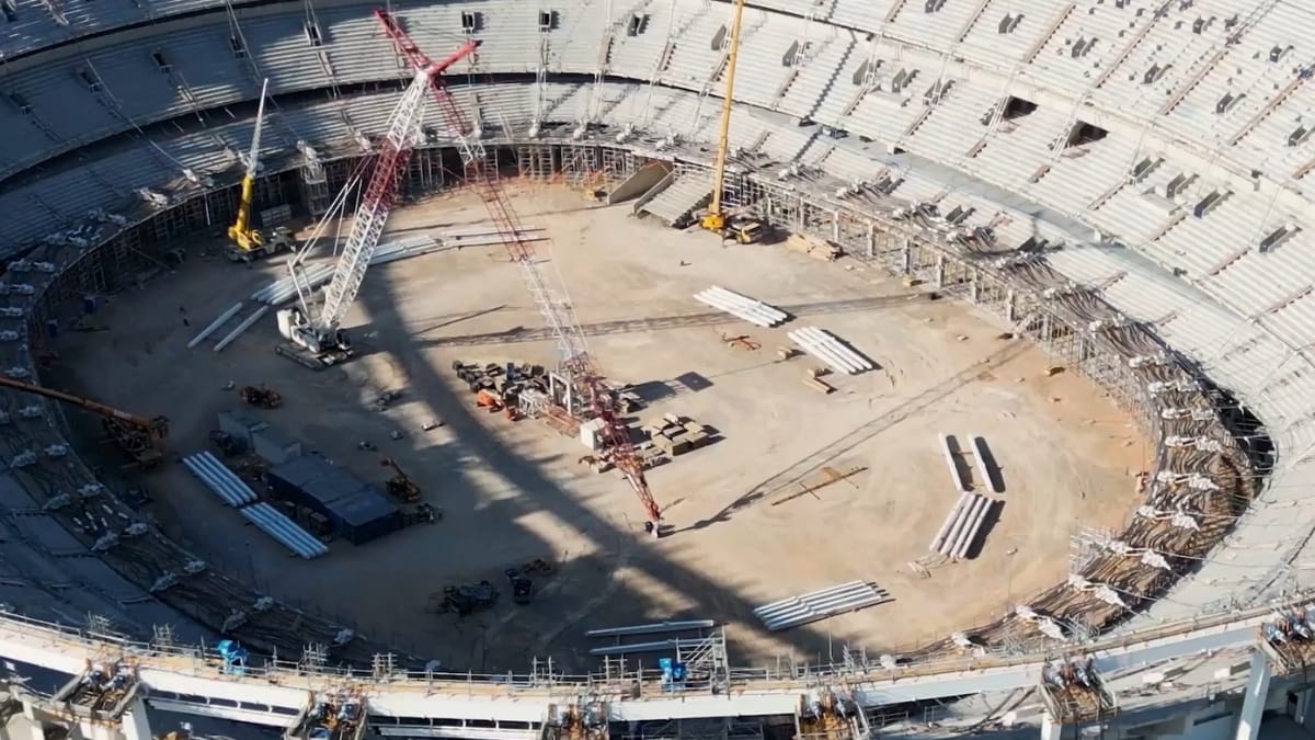 Estádio Mestalla, na Espanha, tem terreno colocado à venda e poderá ser demolido após a construção de nova arena bilionária do Valencia - Foto: Lázaro de la Peña | Valencia CF