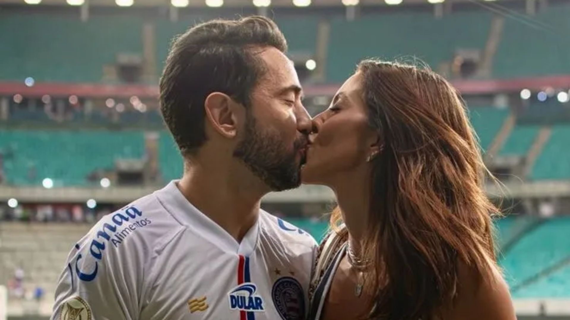 Esposa de Everton Ribeiro revela lado político do craque do Bahia e expõe decisão em eleição: “Orgulho”