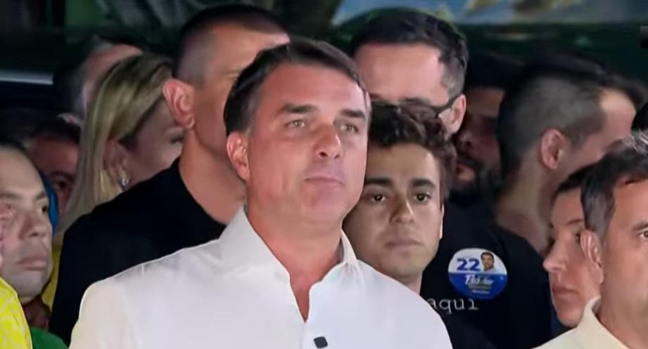 Flávio Bolsonaro após a derrota