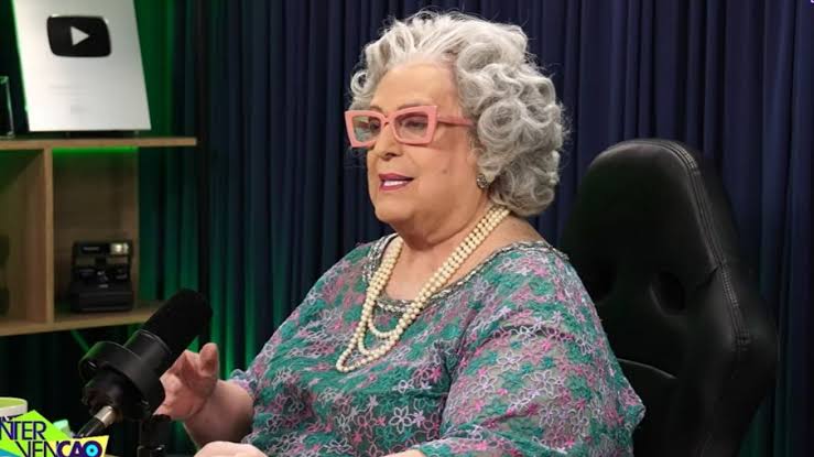 Mamma Bruschetta é socorrida às pressas após passar mal nos bastidores da RedeTV!
