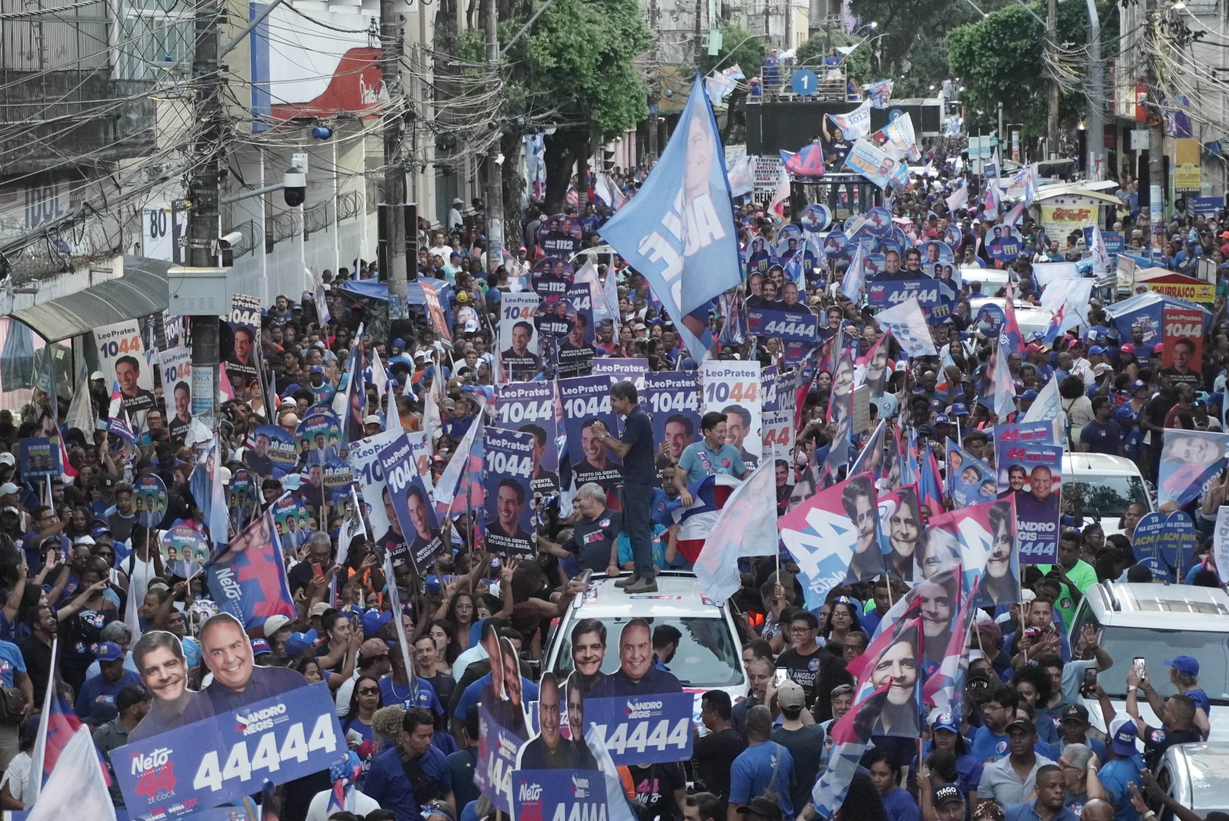 ACM Neto encerra campanha com caminhada no Campo Grande. (Foto: Devid Santana / BNews)