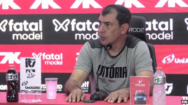 Fábio Carille sob o comando do Vitória - Foto: Victor Ferreira / ECV