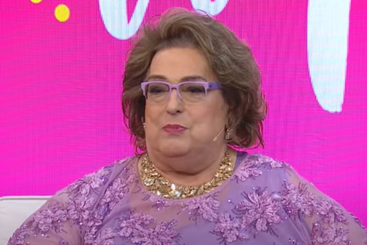 Mamma Bruschetta é socorrida às pressas após passar mal nos bastidores da RedeTV!