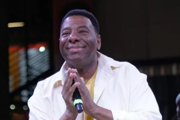 Ex-BBBs, cantores, apresentadores e outros famosos fracassam nas urnas