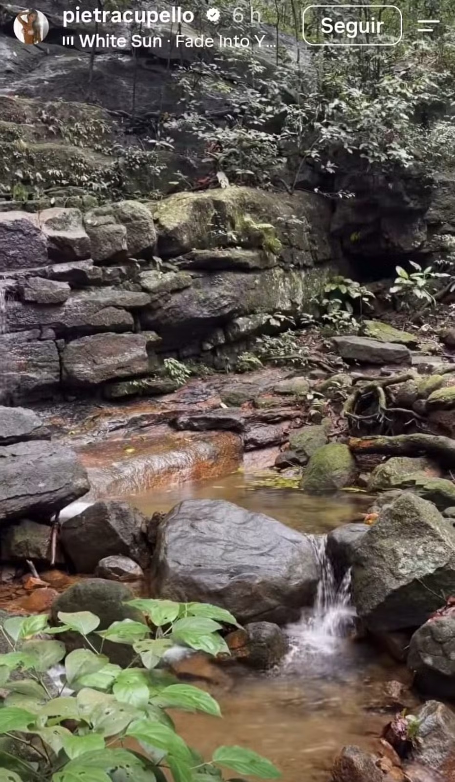 Pietra Cupello na Cachoeira | Reprodução / Redes Sociais 