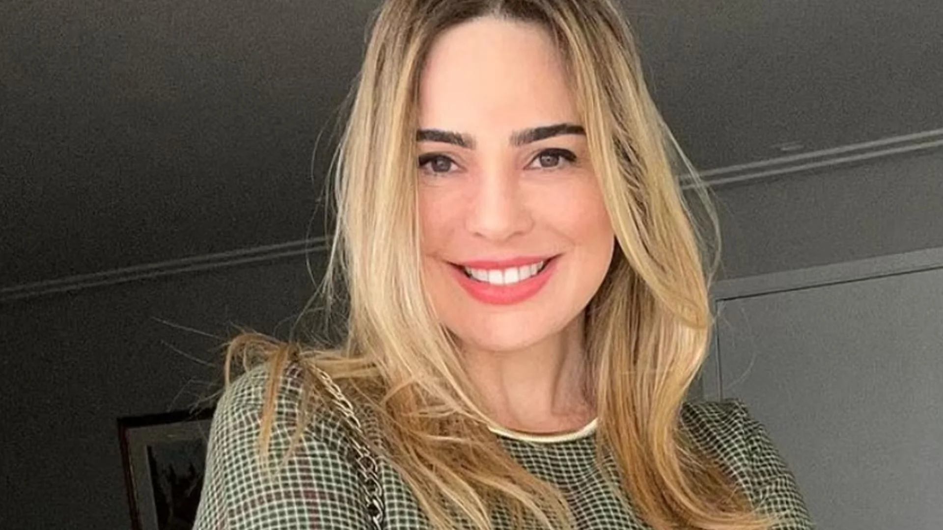 Ex-BBBs, cantores, apresentadores e outros famosos fracassam nas urnas