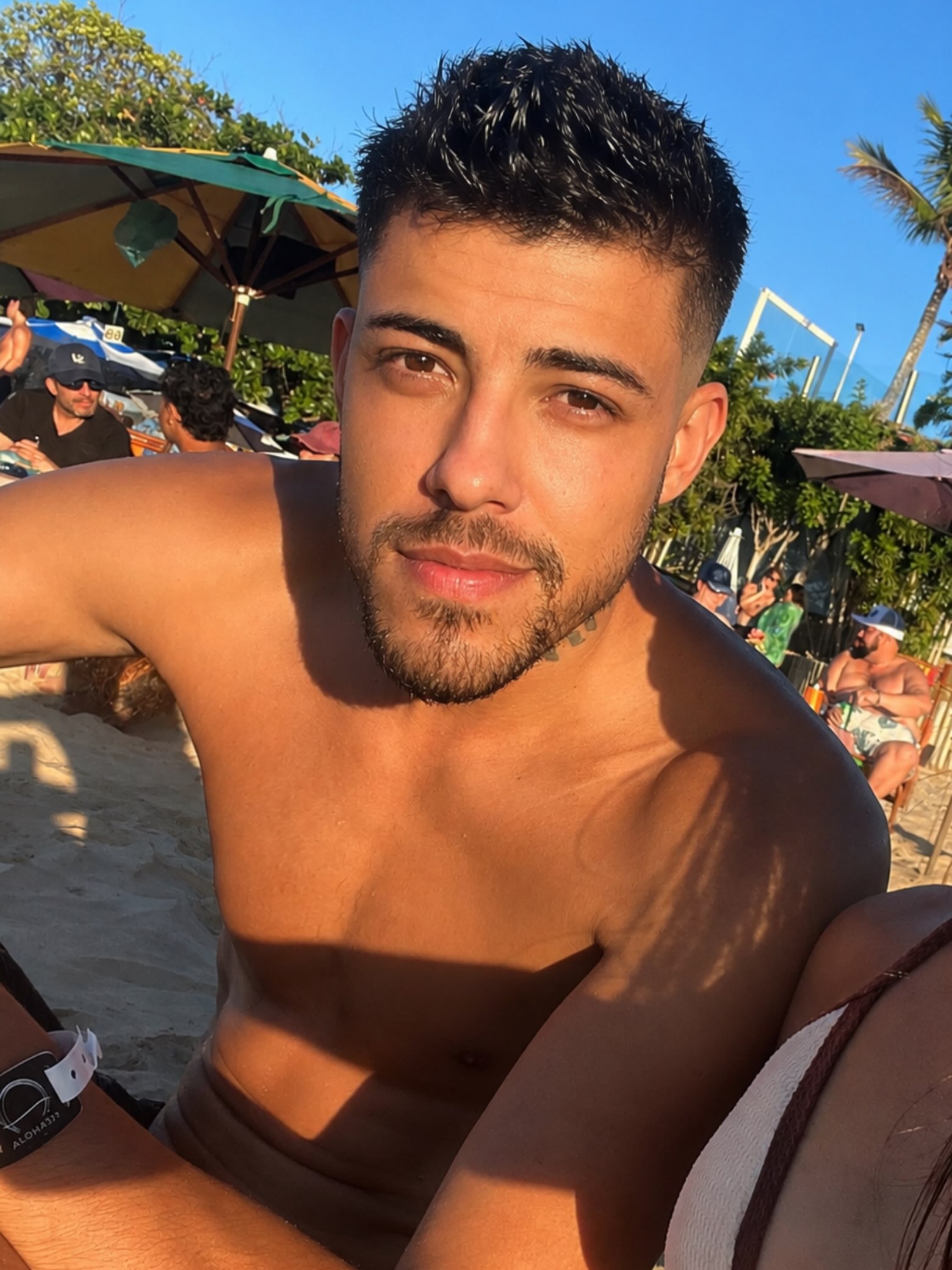 “Estou tremendo”: filho de Latino faz grave acusação contra o pai após receber ordem judicial. Foto: Redes sociais