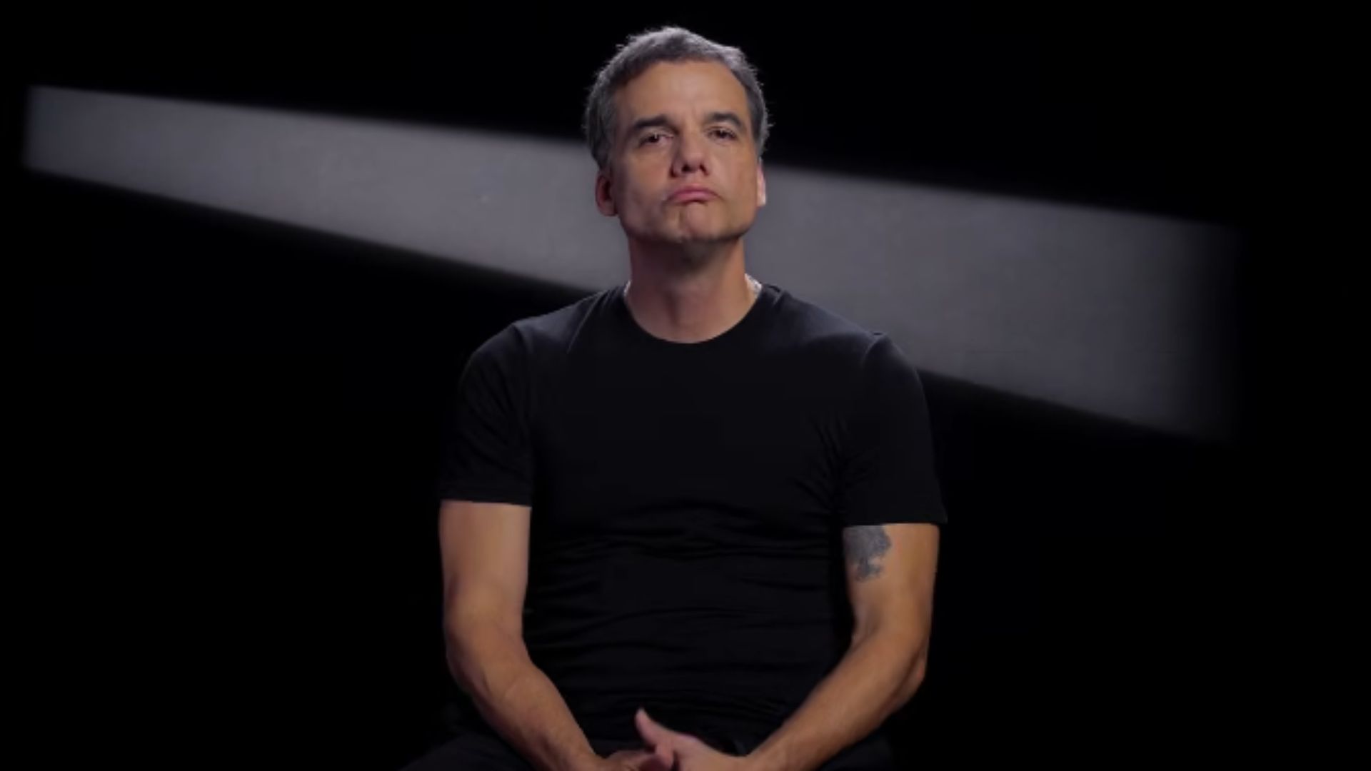 Wagner Moura no episódio de "Revelando" - Foto: Reprodução / Canal Urgente