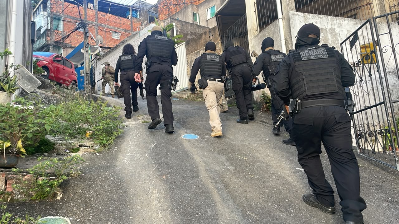BDM é alvo de megaoperação em bairros de Salvador e outros dois municípios; polícia bloqueia até R$ 25 milhões - Foto