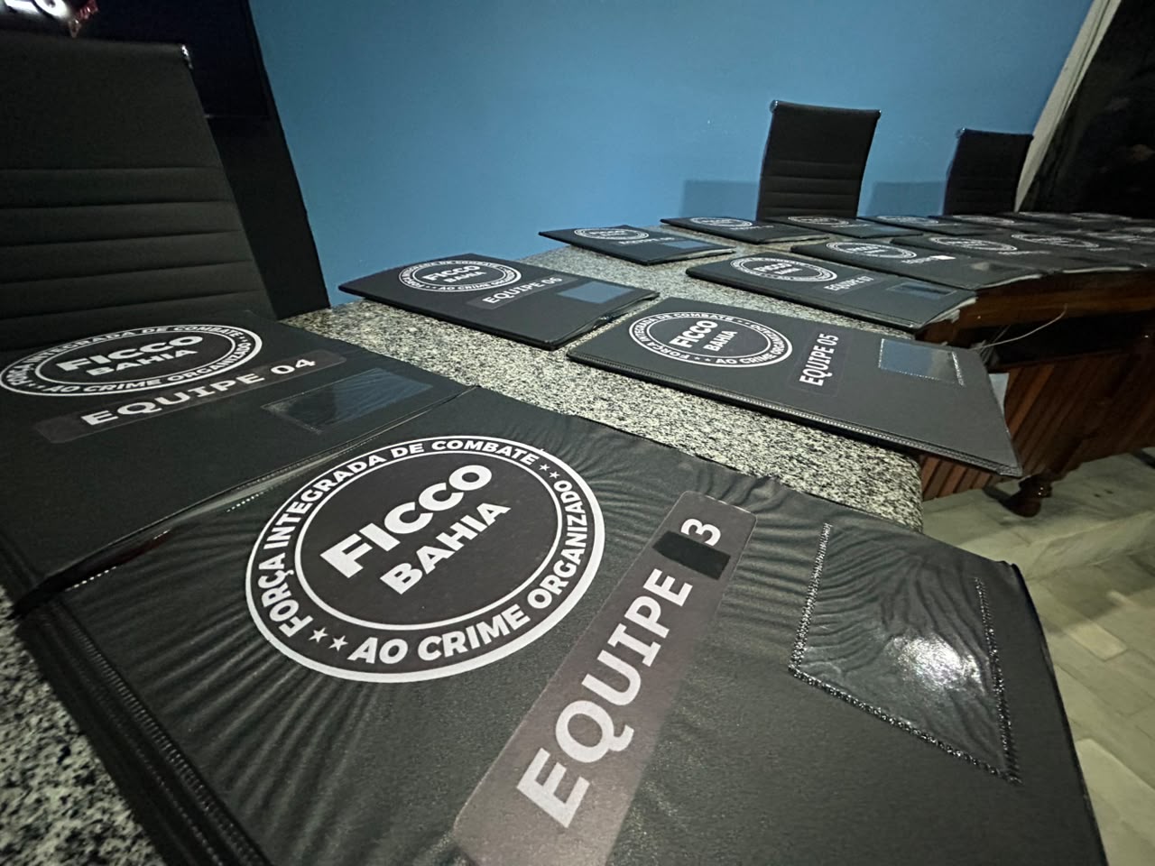 Operação foi deflagrada nas primeiras horas da manhã desta quinta-feira (8)